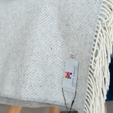 Load image into Gallery viewer, JOHN HANLY <BR>
Merino Wool Cashmere Throw <BR>
Pale Grey & Cream Herringbone <BR>