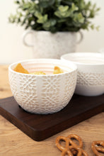 Load image into Gallery viewer, ARTISAN STREET <BR>
Set of 3 Nibble Bowls on board <BR>
Neutral <BR>