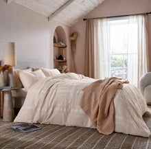 Load image into Gallery viewer, ABIGAIL AHERN <BR>
Maeve Waffle Duvet Cover Set <BR>
Pale Dusky Pink <BR>