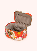 Load image into Gallery viewer, POWDER <BR>
Velvet Vanity Case <BR>
Fine Flowers, Cream <BR>