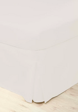 Load image into Gallery viewer, BELLEDORM<BR>
200TC Poly Cotton Percale<BR>
Ivory or White<BR>