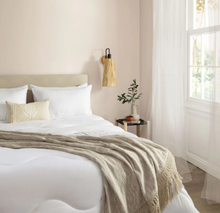 Load image into Gallery viewer, FINE BEDDING COMPANY<BR>
Breathe 13.5 Tog Duvet<BR>