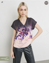 Load image into Gallery viewer, TAIFUN<BR>
Blouse with V neck line<BR>
Grey<BR>