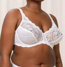Load image into Gallery viewer, TRIUMPH <BR>
Amourette 300 Wired Bra <BR>
Skin <BR>