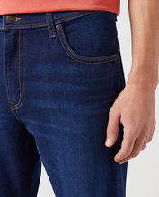 Load image into Gallery viewer, WRANGLER<BR>
Texas Night Shade Denim<BR>
Dark Blue Denim<BR>