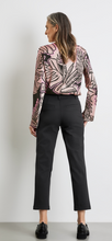 Load image into Gallery viewer, GERRY WEBER&lt;BR&gt;
7/8 trousers KIRSTY City Style Trousers with Piped Pockets&lt;BR&gt;
Black&lt;BR&gt;
