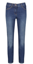 Load image into Gallery viewer, GERRY WEBER<BR>
Cropped Jeans<BR>
Blue<BR>