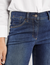 Load image into Gallery viewer, GERRY WEBER<BR>
Cropped Jeans<BR>
Blue<BR>