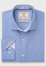 Load image into Gallery viewer, BROOK TAVERNER<BR>
Regular and Tailored Fit Herringbone Cotton Stretch Shirt<BR>
Blue<BR>