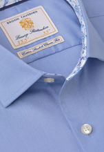 Load image into Gallery viewer, BROOK TAVERNER<BR>
Regular and Tailored Fit Herringbone Cotton Stretch Shirt<BR>
Blue<BR>