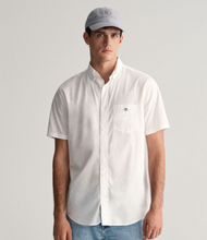 Load image into Gallery viewer, GANT<BR>
Poplin Short Sleeve Shirt<BR>
662/110/455<BR>