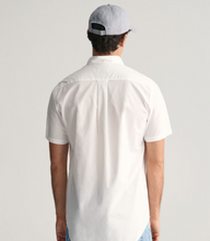 Load image into Gallery viewer, GANT<BR>
Poplin Short Sleeve Shirt<BR>
662/110/455<BR>