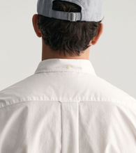 Load image into Gallery viewer, GANT<BR>
Poplin Short Sleeve Shirt<BR>
662/110/455<BR>