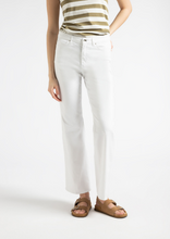 Load image into Gallery viewer, MORE AND MORE<BR>
Wide Denim Jeans<BR>
White<BR>