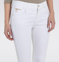 Load image into Gallery viewer, MAC<BR>
Rich Slim Chic Shortened with Detailed Hem Jeans<BR>
White<BR>