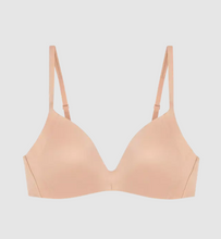 Load image into Gallery viewer, TRIUMPH<BR>
Body Make-up Soft Touch Bra<BR>
Skin<BR>