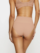 Load image into Gallery viewer, TRIUMPH<BR>
Soft Sculpt Maxi<BR>
Skin<BR>