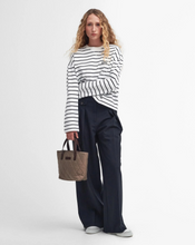 Load image into Gallery viewer, BARBOUR<BR>
Marnie SweatShirt<BR>
Cloud<BR>