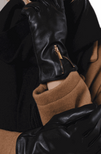 Load image into Gallery viewer, RINO AND PELLE<BR>
Bai Leather Gloves<BR>