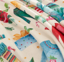 Load image into Gallery viewer, CATHERINE LANSFIELD<BR>
Christmas Jumper Throw<BR>
130x170<BR>