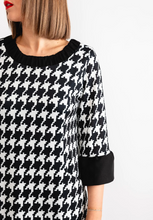 Load image into Gallery viewer, AVALON<BR>
Nina Houndstooth Pencil Dress<BR>
Royal, Black/White<BR>