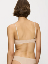 Load image into Gallery viewer, TRIUMPH<BR>
Body Makeup Essentials Bra<BR>
Skin<BR>
