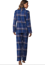 Load image into Gallery viewer, PASTUNETTE<BR>
Full Button Pyjamas<BR>
520<BR>