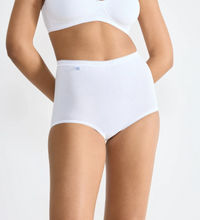 Load image into Gallery viewer, TRIUMPH<BR>
Sloggi Max Knickers Basic+<BR>
White, Skin<BR>