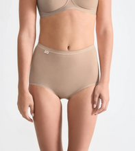 Load image into Gallery viewer, TRIUMPH<BR>
Sloggi Max Knickers Basic+<BR>
White, Skin<BR>