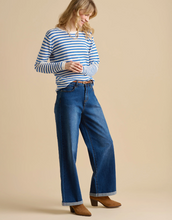 Load image into Gallery viewer, BRAKEBURN<BR>
Scallop Neck Knit Jumper<BR>
White/Blue<BR>