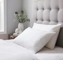 Load image into Gallery viewer, FINE BEDDING COMPANY<BR>
Memory Foam/Microfibre Pillow<BR>
