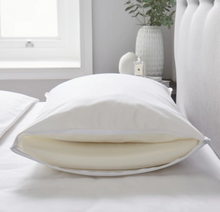 Load image into Gallery viewer, FINE BEDDING COMPANY<BR>
Memory Foam/Microfibre Pillow<BR>