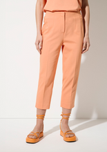Load image into Gallery viewer, MORE AND MORE<BR.
Cropped Stretch Trousers<BR>
Melon<BR>