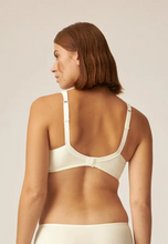 Load image into Gallery viewer, NATURANA<BR>
Non Wire Padded Bra<BR>