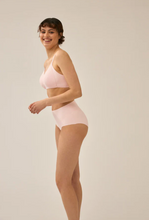 Load image into Gallery viewer, NATURANA<BR>
Soft Bra with Side Smoother Effect<BR>