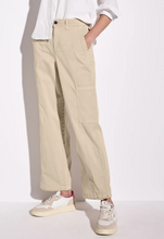 Load image into Gallery viewer, STREET ONE<BR>
Straight Leg Cargo Jeans<BR>
Beige<BR>