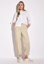 Load image into Gallery viewer, STREET ONE<BR>
Straight Leg Cargo Jeans<BR>
Beige<BR>