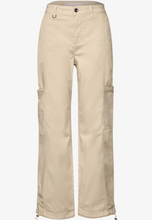 Load image into Gallery viewer, STREET ONE<BR>
Straight Leg Cargo Jeans<BR>
Beige<BR>