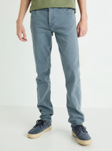 Load image into Gallery viewer, WRANGLER<BR>
Greensboro Jeans<BR>
Dusty Blue<BR>