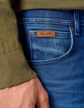 Load image into Gallery viewer, WRANGLER<BR>
Texas Slim Jeans<BR>