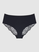 Load image into Gallery viewer, TRIUMPH<BR>
Pretty Micro Maxi Knickers<BR>
Black, Ivory, Skin<BR>