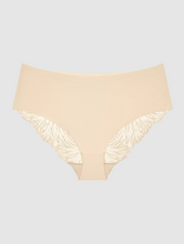Load image into Gallery viewer, TRIUMPH<BR>
Pretty Micro Maxi Knickers<BR>
Black, Ivory, Skin<BR>