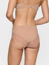 Load image into Gallery viewer, TRIUMPH<BR>
Pretty Micro Maxi Knickers<BR>
Black, Ivory, Skin<BR>