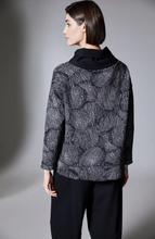 Load image into Gallery viewer, PERUZZI<BR>
Jacquard Button Knit<BR>