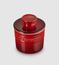 Load image into Gallery viewer, LE CREUSET<BR>
Butter Crock 170ML<BR>
Cerise<BR>
