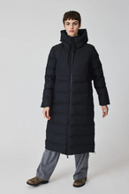 Load image into Gallery viewer, TANTA RAINWEAR<BR>
Snestorm Outer Jacket<BR>
Navy<BR>