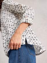 Load image into Gallery viewer, WHITE STUFF<BR>
Sophie Shirt<BR>
Ivory, White Print<BR>