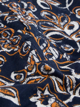 Load image into Gallery viewer, WHITE STUFF<BR>
Weaver Tee<BR>
Navy Print<BR>