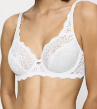 Load image into Gallery viewer, TRIUMPH<BR>
Amourette Wired Bra<BR>
Skin, White<BR>