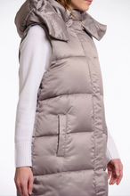 Load image into Gallery viewer, RINO AND PELLE<BR>
Cherine Bodywarmer<BR>
Grey<BR>